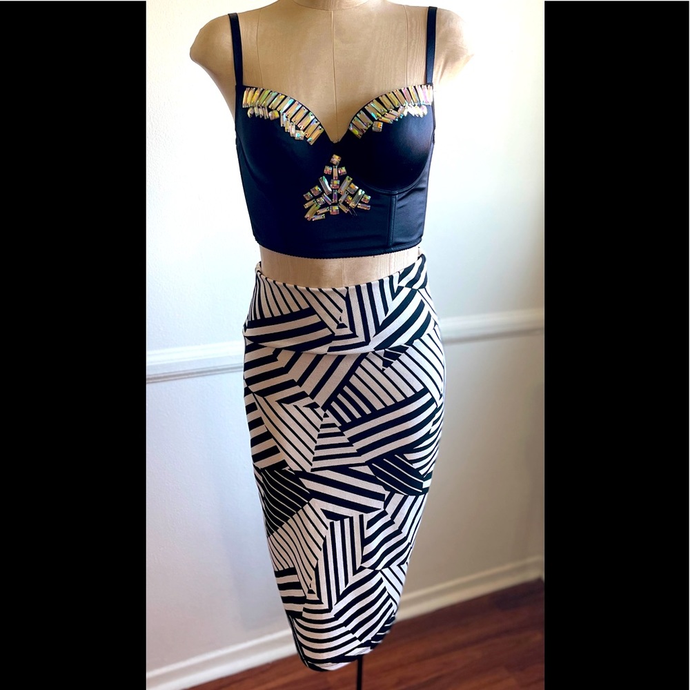 Pencil skirt